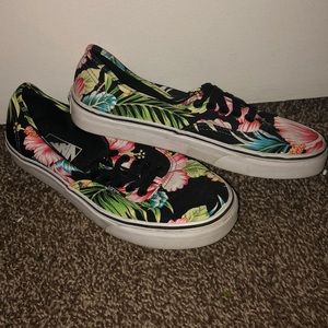 Tripical Vans